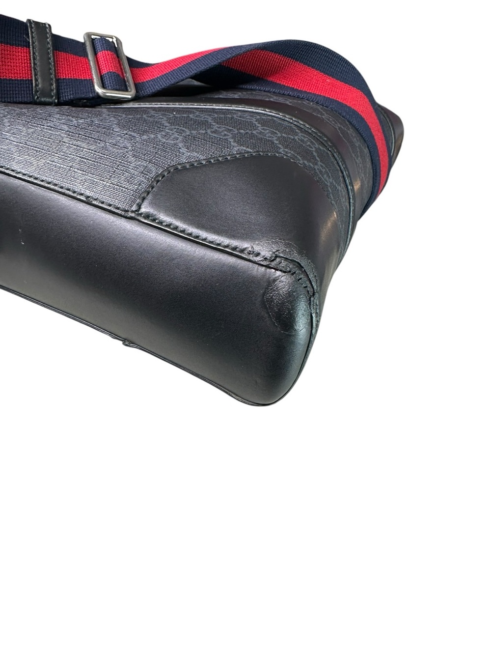 Gucci Gray GG Supreme Briefcase with Red/Navy Web Strap - Picture 4 of 13